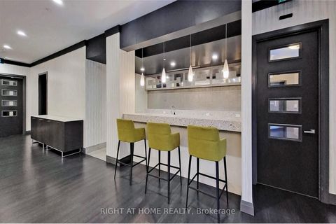 Photo 26 at 720 - 3600 HWY 7 Road, Vaughan Corporate Centre, Vaughan