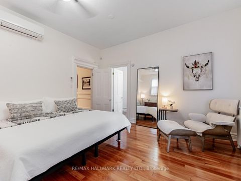 Photo 8 at 50 Rose Avenue, South St. James Town, Toronto