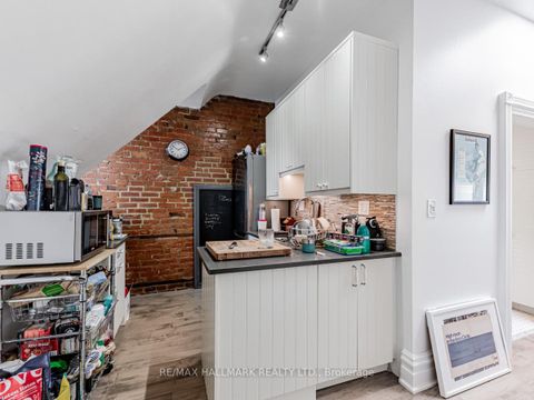 Photo 15 at 50 Rose Avenue, South St. James Town, Toronto