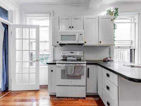 Photo 26 at 50 Rose Avenue, South St. James Town, Toronto