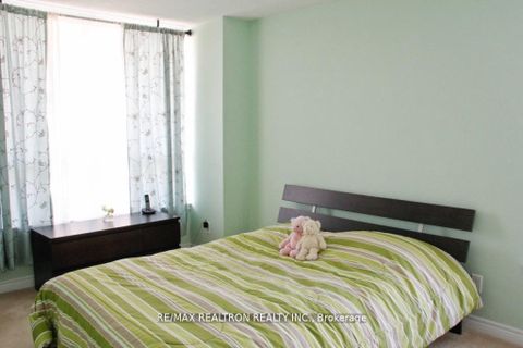 Photo 16 at 309 - 60 Disera Drive, Beverley Glen, Vaughan