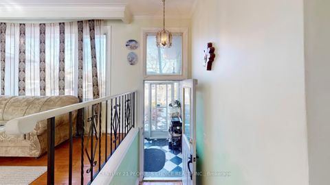 Photo 4 at 35 Westhumber Boulevard, Clairville, Toronto