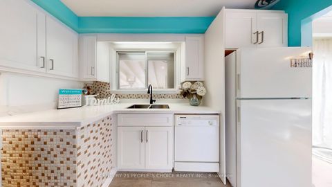 Photo 14 at 35 Westhumber Boulevard, Clairville, Toronto