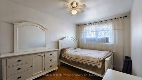 Photo 18 at 35 Westhumber Boulevard, Clairville, Toronto