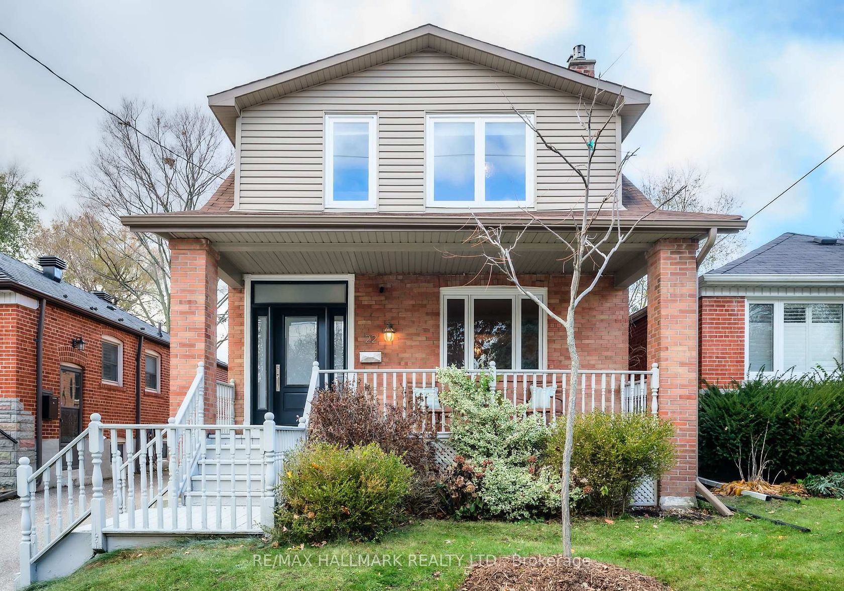 22 Sharpe Street, Cliffside, Toronto 