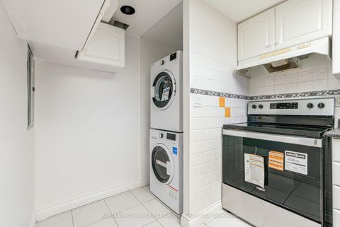 Photo 6 at 807 - 2466 Eglinton Avenue E, Eglinton East, Toronto