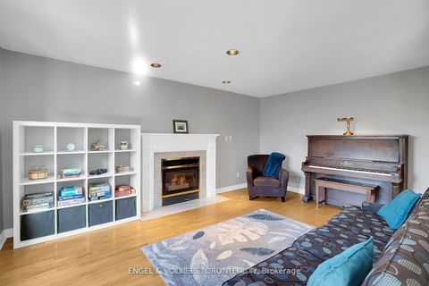 Photo 19 at 24 Timber Valley Avenue, Oak Ridges, Richmond Hill