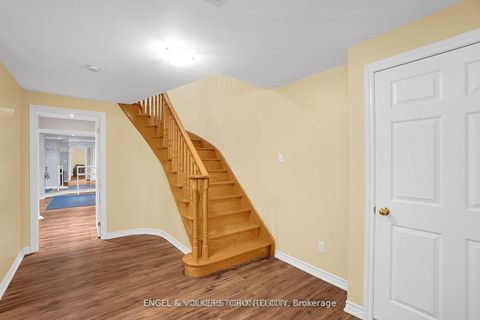 Photo 32 at 24 Timber Valley Avenue, Oak Ridges, Richmond Hill