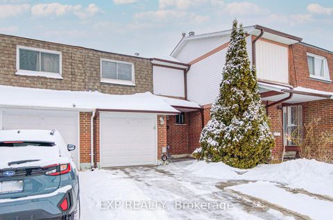 Photo 1 at 12 Sadlee Cove Crescent, Milliken, Toronto