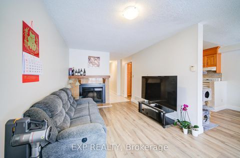 Photo 6 at 12 Sadlee Cove Crescent, Milliken, Toronto