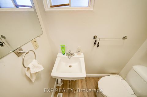 Photo 13 at 12 Sadlee Cove Crescent, Milliken, Toronto