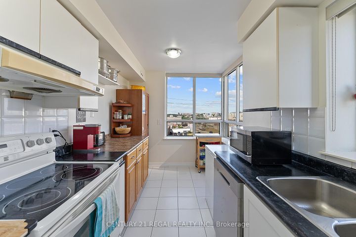 Photo 12 at 603 - 115 Omni Drive, Bendale, Toronto