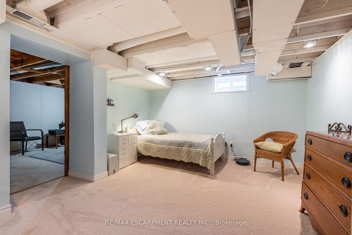 Photo 28 at 136 Glenariff Drive, Rural Flamborough, Hamilton