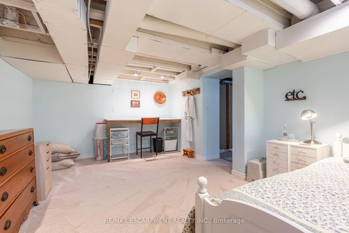 Photo 29 at 136 Glenariff Drive, Rural Flamborough, Hamilton