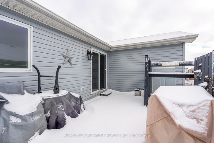 Photo 38 at 136 Glenariff Drive, Rural Flamborough, Hamilton