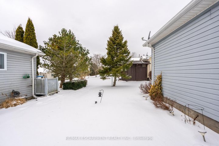 Photo 40 at 136 Glenariff Drive, Rural Flamborough, Hamilton