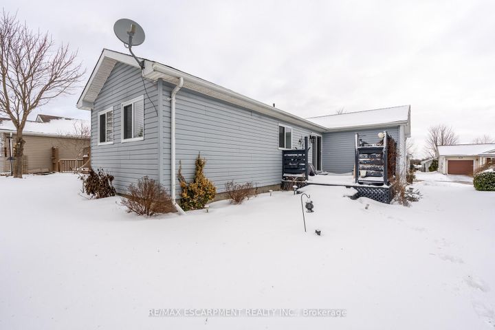 Photo 41 at 136 Glenariff Drive, Rural Flamborough, Hamilton