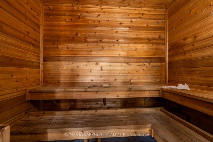 Photo 46 at 136 Glenariff Drive, Rural Flamborough, Hamilton