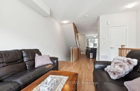 Photo 6 at 778 Kootenay Path, Donevan, Oshawa