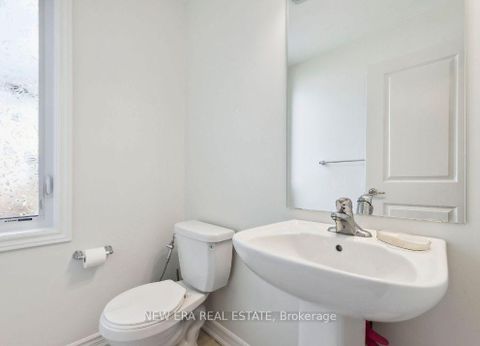 Photo 15 at 778 Kootenay Path, Donevan, Oshawa