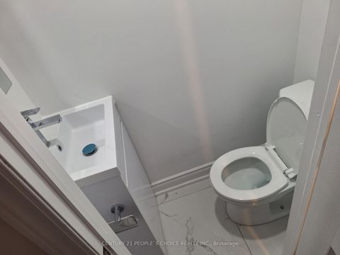 Photo 5 at 7 Silo Mews, Rural Barrie Southeast, Barrie