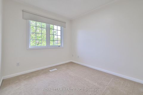 Photo 22 at 2439 Hollybrook Drive, WM Westmount, Oakville