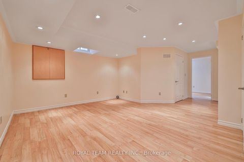 Photo 24 at 2439 Hollybrook Drive, WM Westmount, Oakville