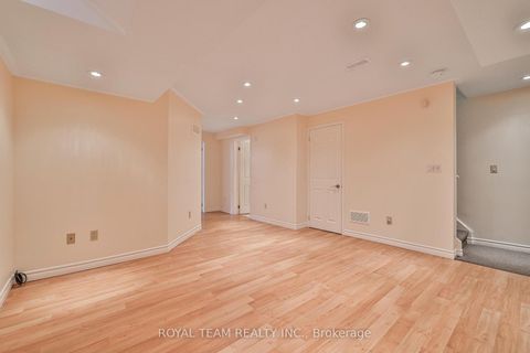 Photo 25 at 2439 Hollybrook Drive, WM Westmount, Oakville