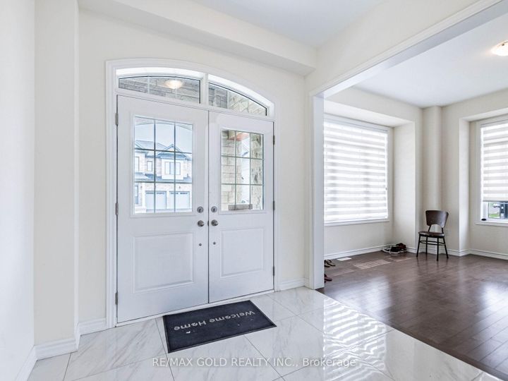 Photo 5 at 73 Eastman Drive N, Credit Valley, Brampton