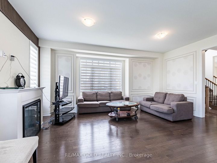 Photo 8 at 73 Eastman Drive N, Credit Valley, Brampton