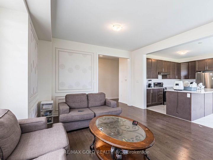 Photo 10 at 73 Eastman Drive N, Credit Valley, Brampton