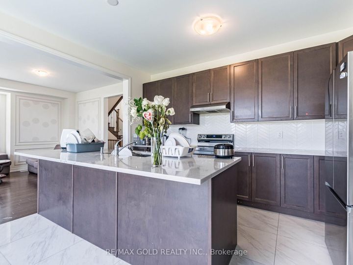 Photo 12 at 73 Eastman Drive N, Credit Valley, Brampton