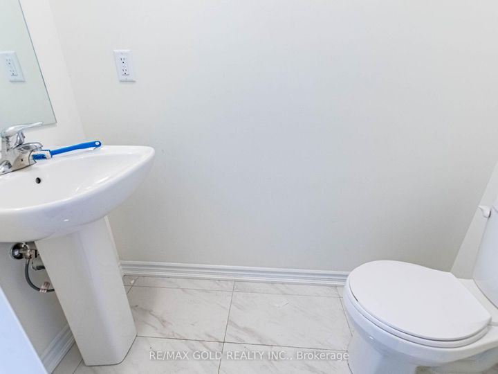 Photo 16 at 73 Eastman Drive N, Credit Valley, Brampton