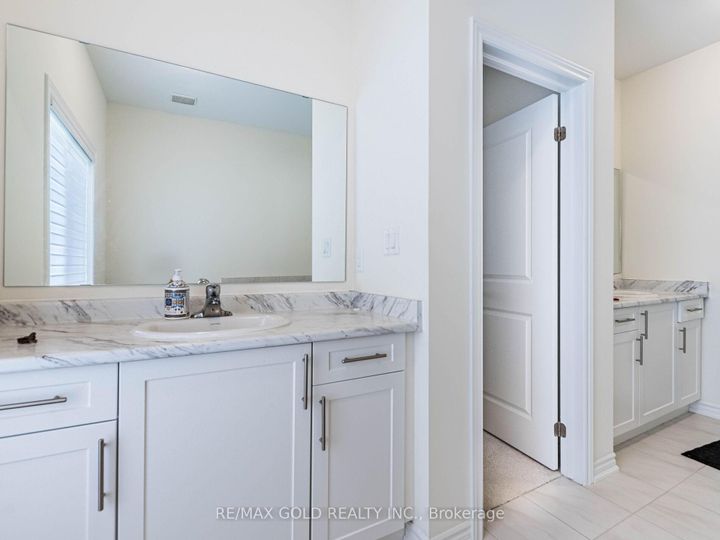 Photo 27 at 73 Eastman Drive N, Credit Valley, Brampton