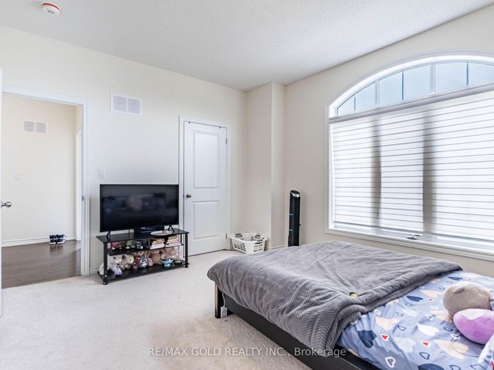 Photo 31 at 73 Eastman Drive N, Credit Valley, Brampton