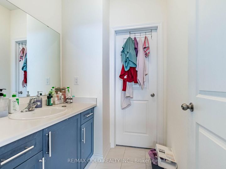 Photo 32 at 73 Eastman Drive N, Credit Valley, Brampton