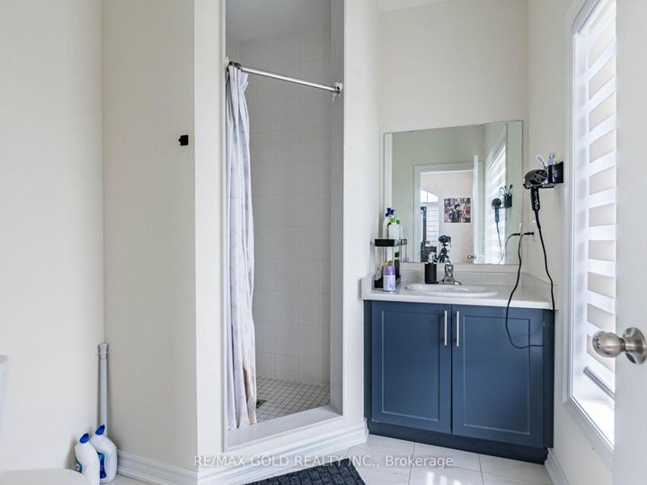 Photo 35 at 73 Eastman Drive N, Credit Valley, Brampton