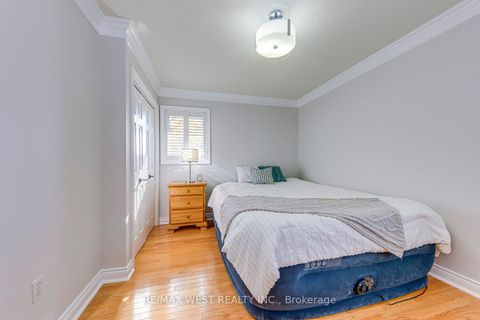 Photo 31 at 1397 Helen Court, WO West, Oakville