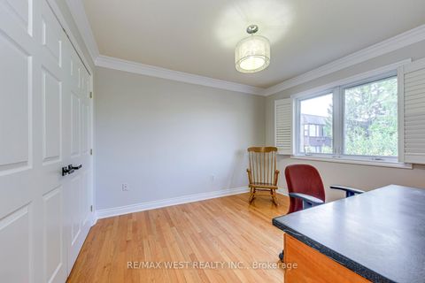 Photo 32 at 1397 Helen Court, WO West, Oakville