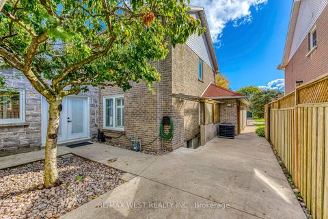 Photo 43 at 1397 Helen Court, WO West, Oakville