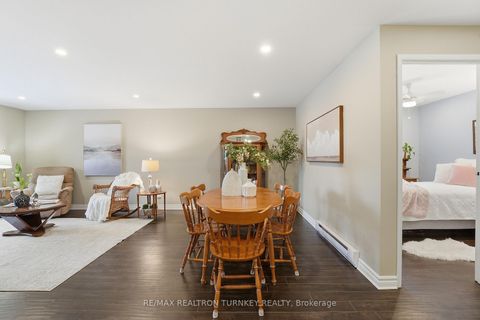 Photo 5 at 202 - 74 The Queensway S, Keswick North, Georgina