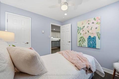 Photo 18 at 202 - 74 The Queensway S, Keswick North, Georgina