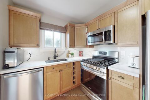 Photo 9 at 49 Madsen Crescent, Markville, Markham