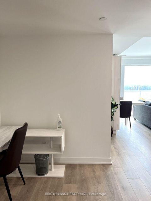 Photo 1 at 4002 - 501 Yonge Street, Bay Street Corridor, Toronto