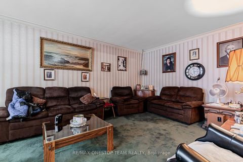 Photo 3 at 344 Pleasant Avenue, Newtonbrook West, Toronto
