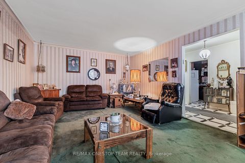 Photo 5 at 344 Pleasant Avenue, Newtonbrook West, Toronto