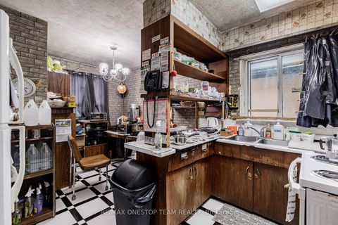 Photo 31 at 344 Pleasant Avenue, Newtonbrook West, Toronto