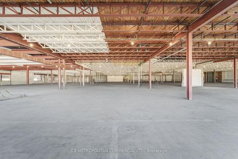 Photo 3 at 75-77 Tycos Drive, Glen Park, Toronto