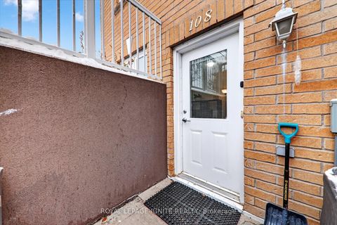 Photo 3 at 108 - 1775 MARKHAM Road, Malvern, Toronto
