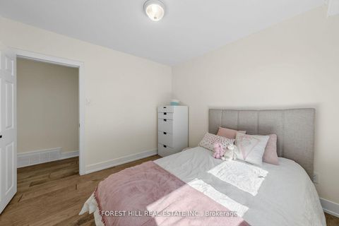 Photo 22 at 37 Cherry Post Crescent, Markland Wood, Toronto